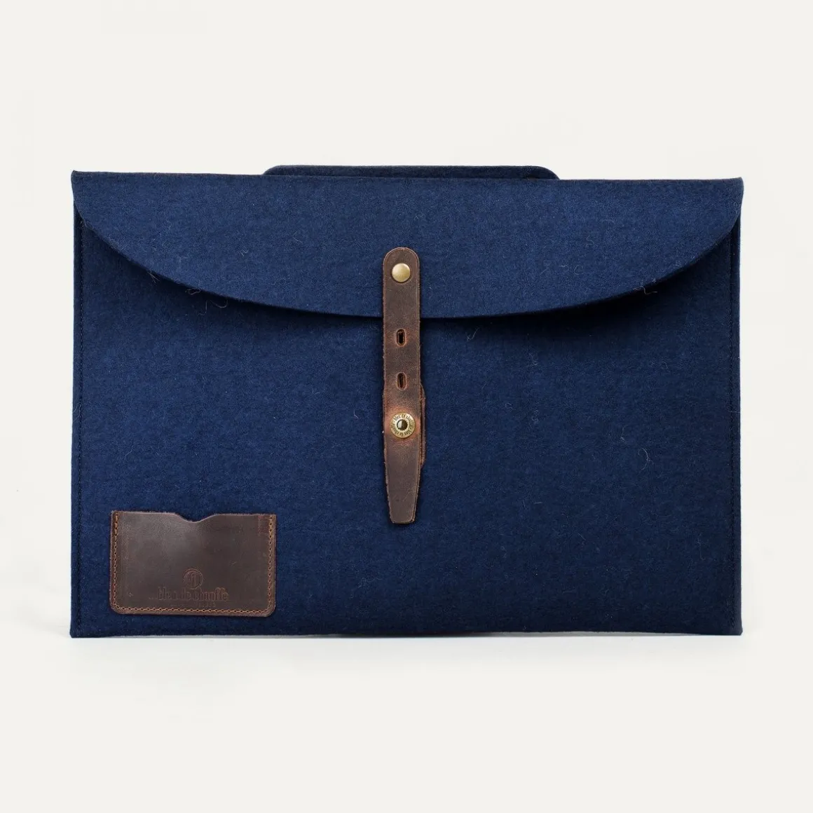 Protection ordinateur Misha 15
